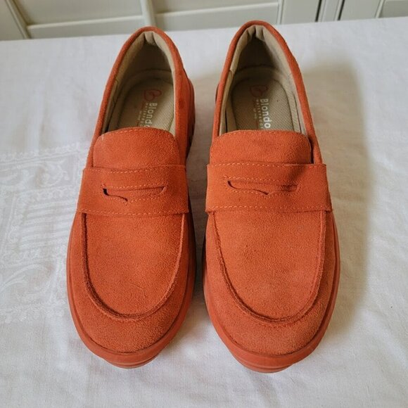 Blondo Waterproof Orange Suede Loafers - Size 7M - Picture 2 of 10